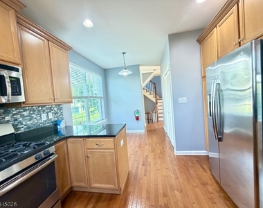 162 Sowers Dr - Photo Thumbnail 8