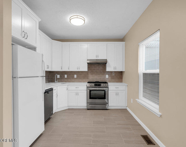 87 Richmond Court S - Photo Thumbnail 21
