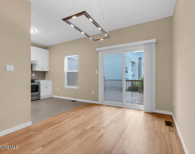 87 Richmond Court S - Photo Thumbnail 7