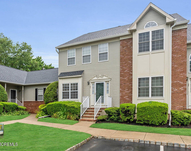 87 Richmond Court S - Photo Thumbnail 19