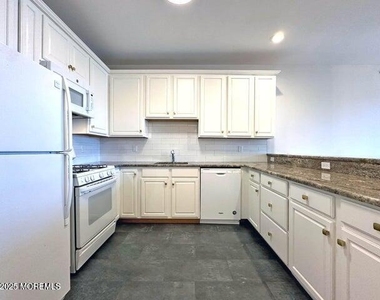 865 Arnold Avenue - Photo Thumbnail 1