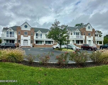 865 Arnold Avenue - Photo Thumbnail 8