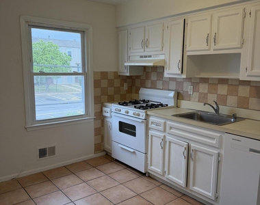 92 Sawmill Road - Photo Thumbnail 3