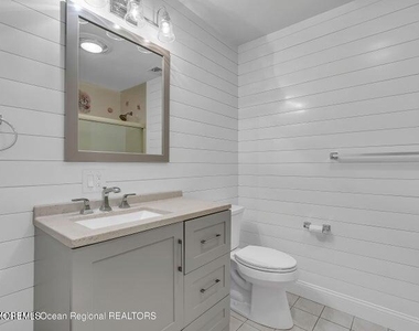 19 Bradley Avenue - Photo Thumbnail 11