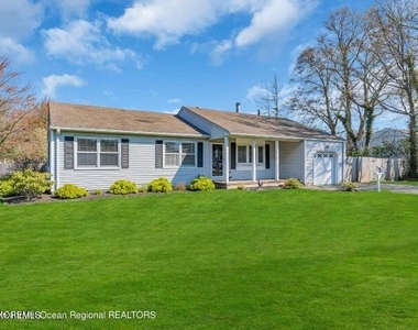19 Bradley Avenue - Photo Thumbnail 28