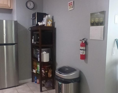 124 College Drive - Photo Thumbnail 5