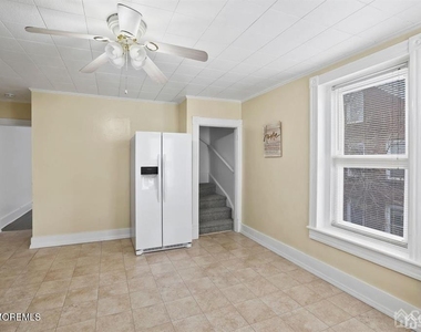 414-416 Main Street - Photo Thumbnail 6