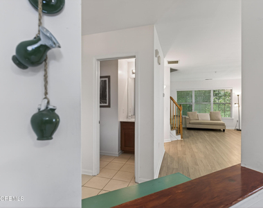 1111 Morning Glory Drive - Photo Thumbnail 4
