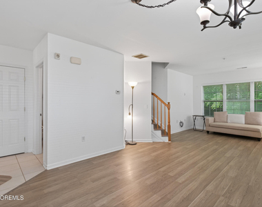 1111 Morning Glory Drive - Photo Thumbnail 12
