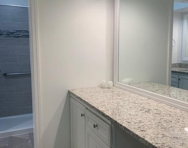 130 Amberly Drive - Photo Thumbnail 10