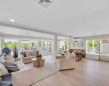 637 Beacon Boulevard - Photo Thumbnail 5
