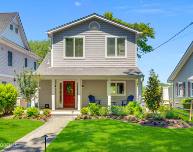 637 Beacon Boulevard - Photo Thumbnail 3