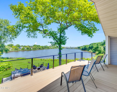 637 Beacon Boulevard - Photo Thumbnail 19