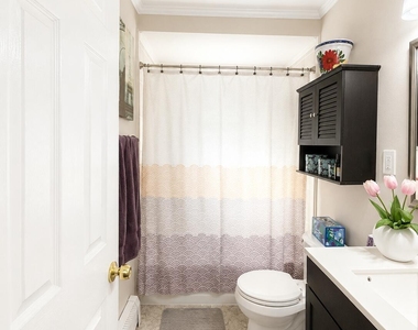 364 Westwood Avenue - Photo Thumbnail 7