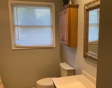 508 Asbury Avenue - Photo Thumbnail 2