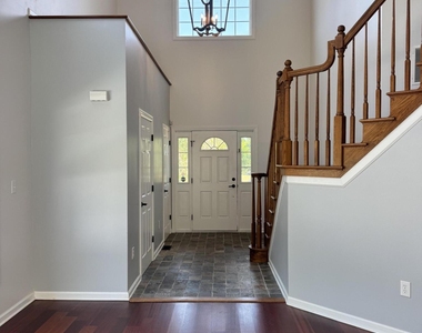 196 South Street - Photo Thumbnail 3