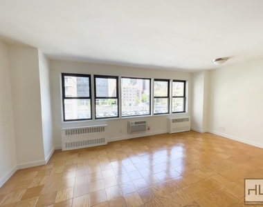 East 36 Street - Photo Thumbnail 1