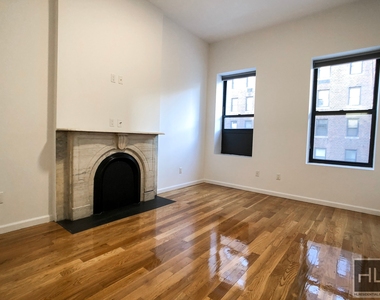 East 71 Street - Photo Thumbnail 1