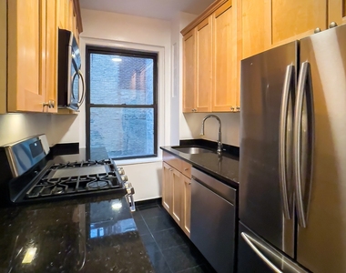 East 80th Street - Photo Thumbnail 11