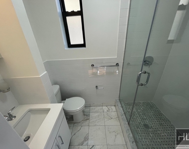 West 68 Street - Photo Thumbnail 5