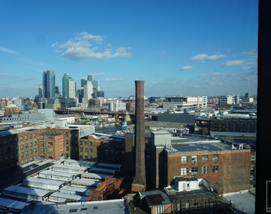 Commercial Street - Photo Thumbnail 8