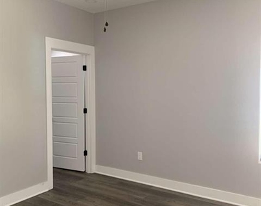1317 S 5th Avenue - Photo Thumbnail 5