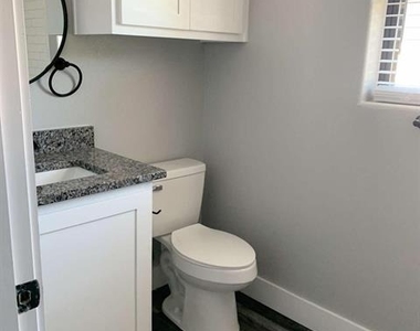 1317 S 5th Avenue - Photo Thumbnail 10