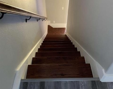 1317 S 5th Avenue - Photo Thumbnail 3