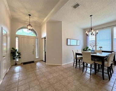 11413 Huntington Road - Photo Thumbnail 5
