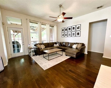 11413 Huntington Road - Photo Thumbnail 12