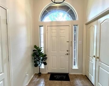 11413 Huntington Road - Photo Thumbnail 4