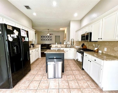 11413 Huntington Road - Photo Thumbnail 19