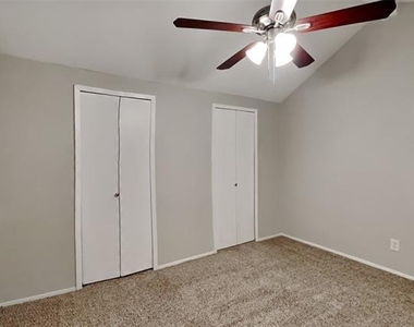 5705 Galaxie Road - Photo Thumbnail 13