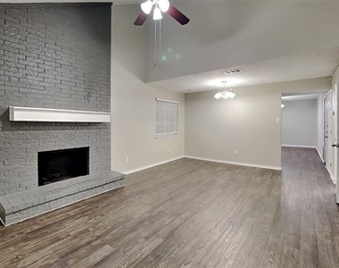 5705 Galaxie Road - Photo Thumbnail 2