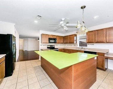 12644 Harvest Grove Drive - Photo Thumbnail 15