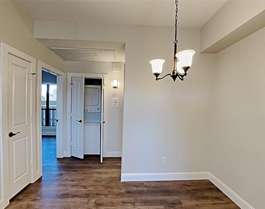 10738 Park Village Place - Photo Thumbnail 5