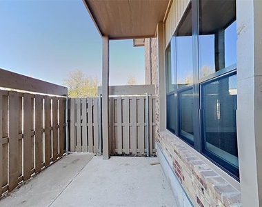 10738 Park Village Place - Photo Thumbnail 9