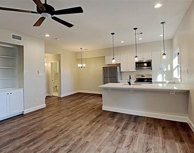10738 Park Village Place - Photo Thumbnail 3