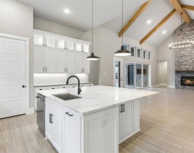 4630 Summerville Lane - Photo Thumbnail 23