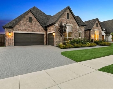 4630 Summerville Lane - Photo Thumbnail 1