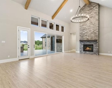 4630 Summerville Lane - Photo Thumbnail 25