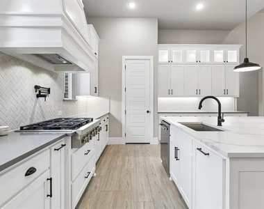 4630 Summerville Lane - Photo Thumbnail 24