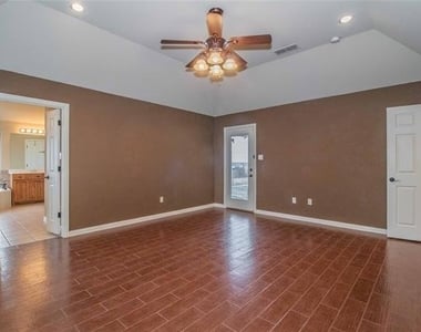5957 Stacy Lane - Photo Thumbnail 16