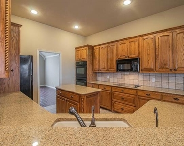 5957 Stacy Lane - Photo Thumbnail 13
