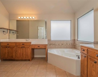 5957 Stacy Lane - Photo Thumbnail 18