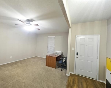 8101 Kurgan Trail - Photo Thumbnail 7