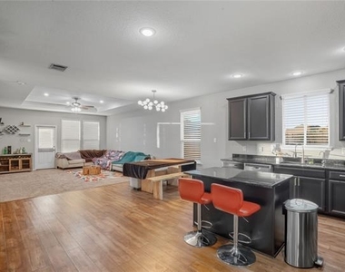 8101 Kurgan Trail - Photo Thumbnail 2