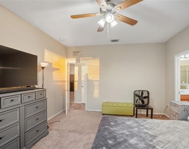 8101 Kurgan Trail - Photo Thumbnail 21