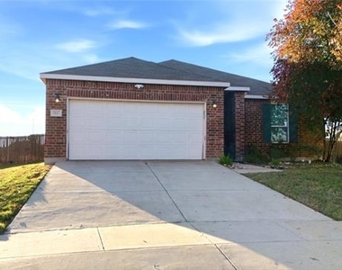 8101 Kurgan Trail - Photo Thumbnail 3