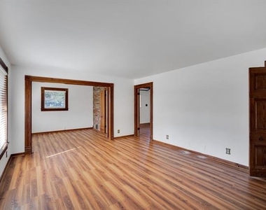 1122 W Main Street - Photo Thumbnail 15